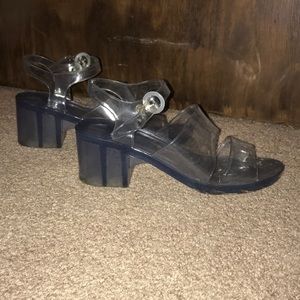 Very cute American apparel jellys!